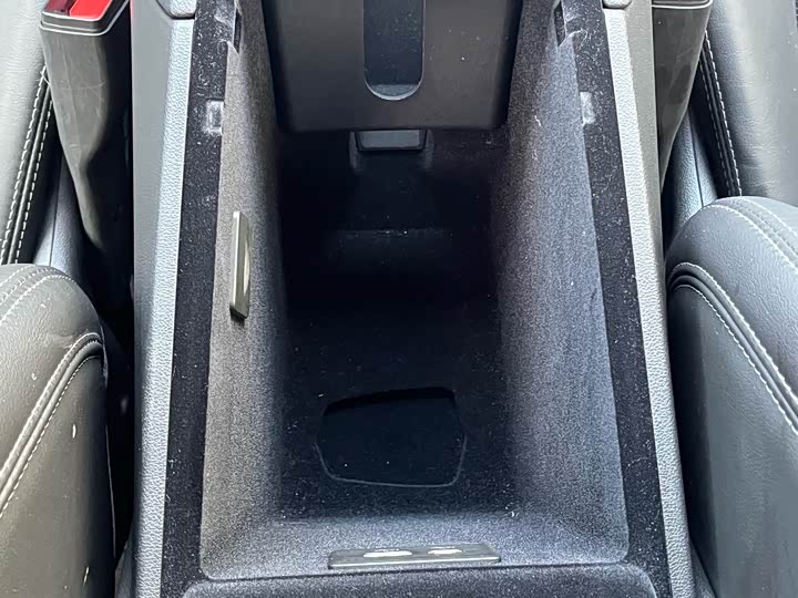 Фото 28 - Cadillac XT5