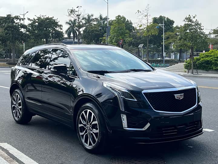 Фото 3 - Cadillac XT5