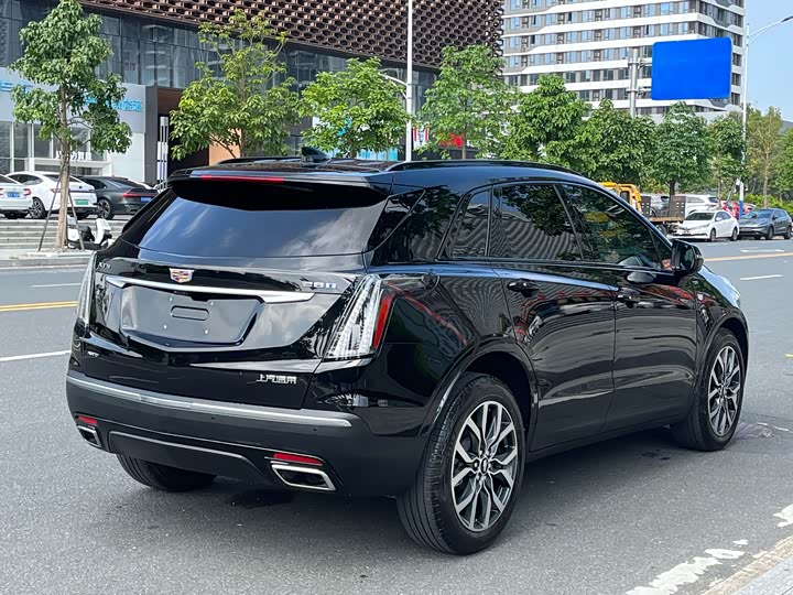 Фото 7 - Cadillac XT5