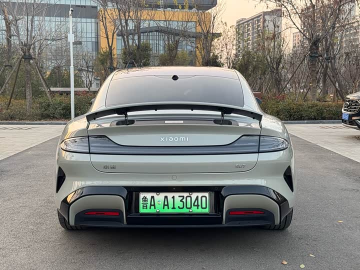 Фото 12 - Xiaomi SU7