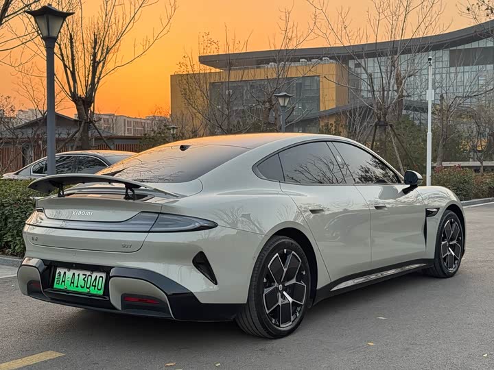 Фото 13 - Xiaomi SU7