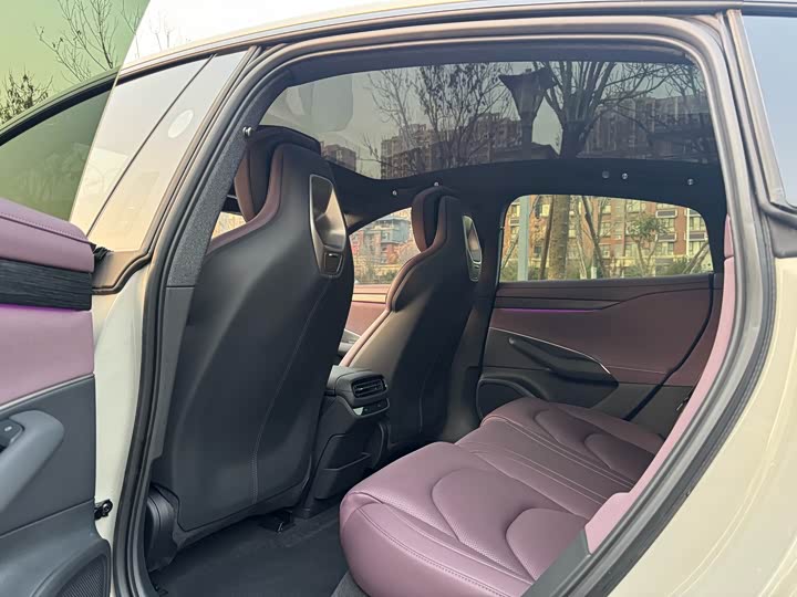 Фото 7 - Xiaomi SU7