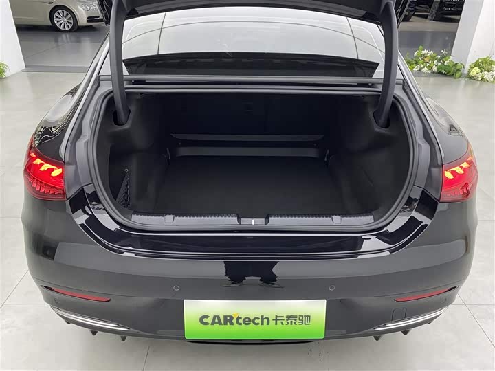 Фото 23 - Mercedes-Benz EQE