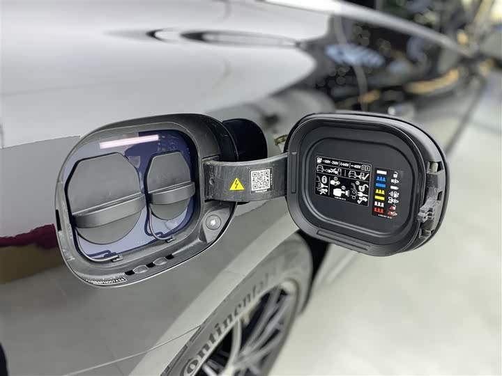 Фото 25 - Mercedes-Benz EQE