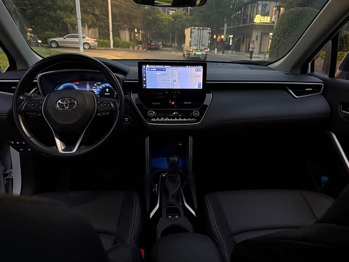 Фото 9 - Toyota Frontlander