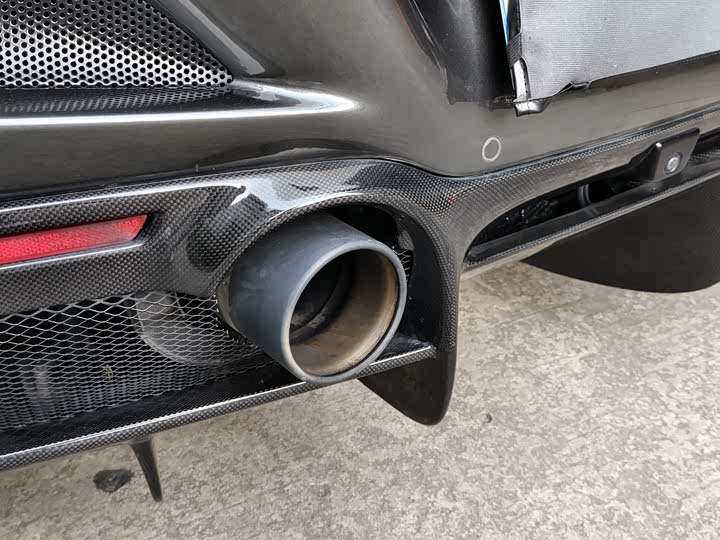 Фото 13 - Ferrari F8