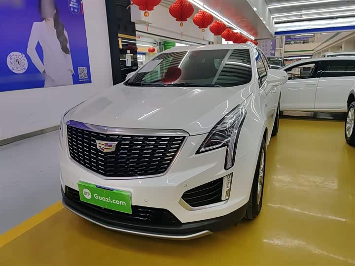 Фото 1 - Cadillac XT5