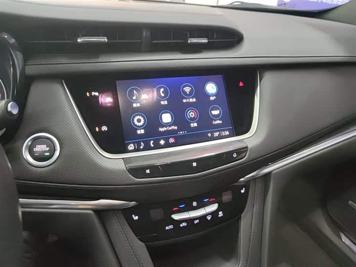 Фото 13 - Cadillac XT5