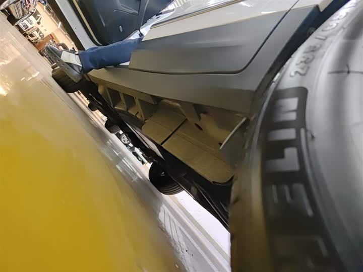 Фото 22 - Cadillac XT5