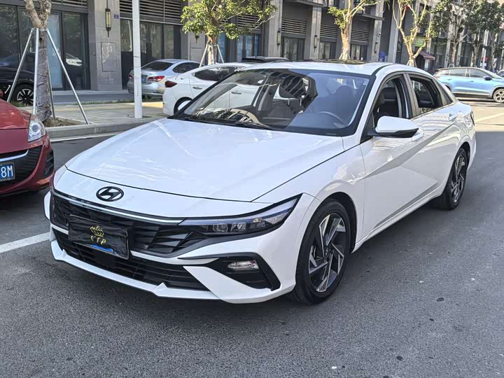 Фото 1 - Hyundai Elantra N line