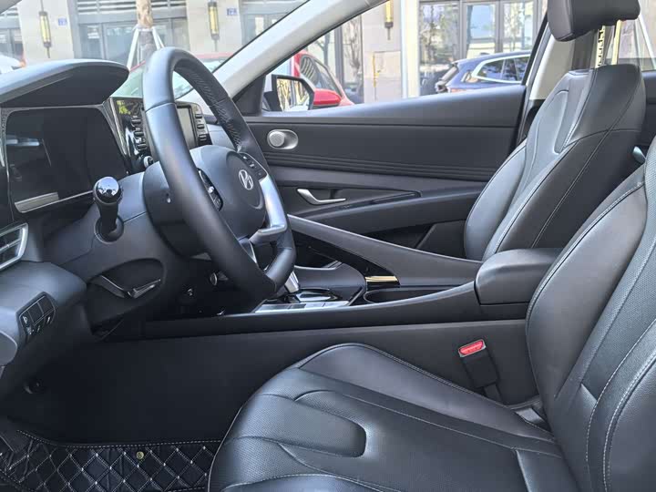 Фото 5 - Hyundai Elantra N line