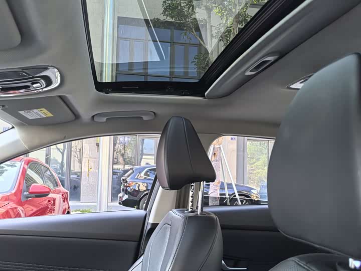 Фото 8 - Hyundai Elantra N line