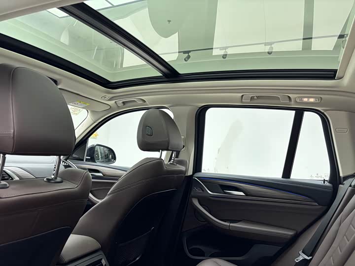 Фото 15 - BMW X3