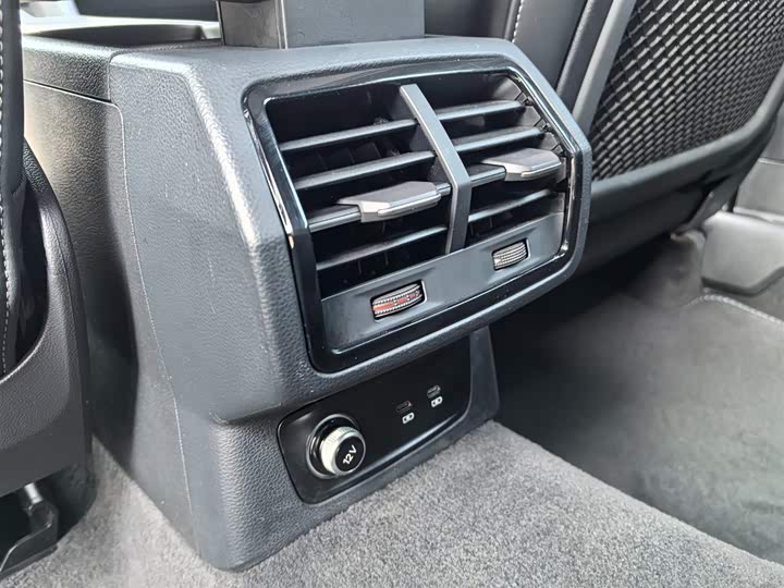 Фото 15 - Audi Q3