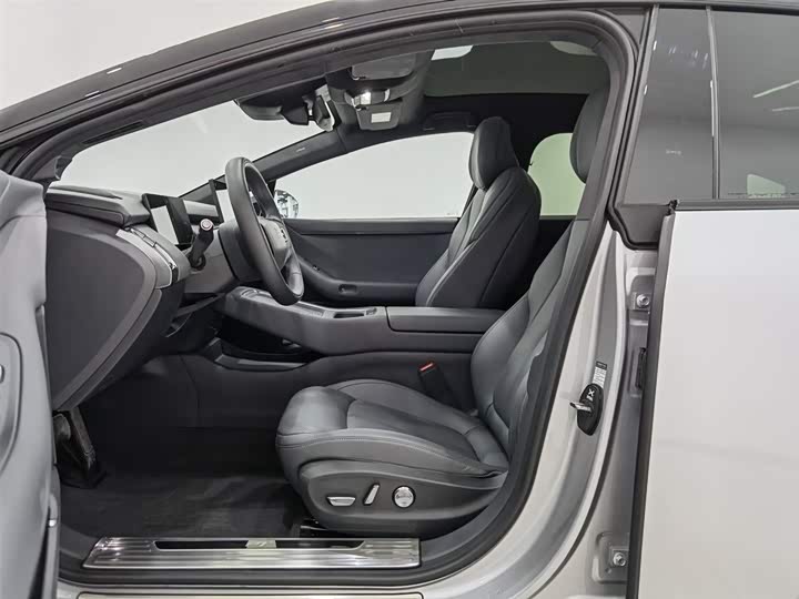 Фото 10 - XPeng F57