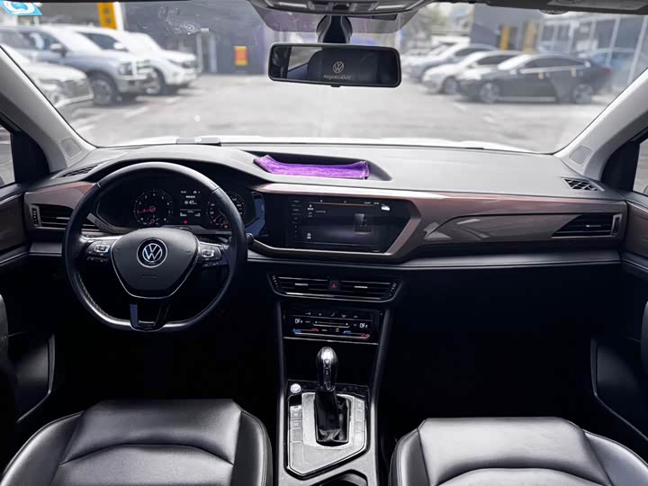 Фото 5 - Volkswagen Tharu