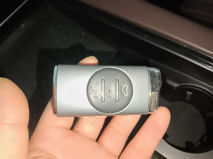 Фото 9 - Exeed VX