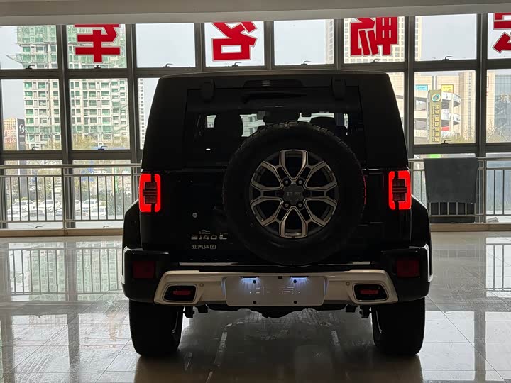 Фото 12 - BAIC Beijing BJ40