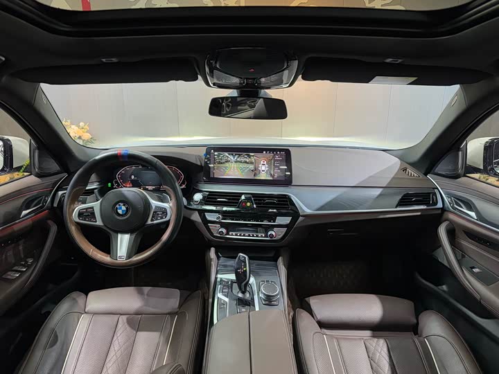 Фото 6 - BMW 5 Series