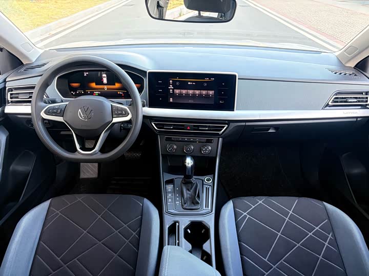 Фото 4 - Volkswagen Lavida