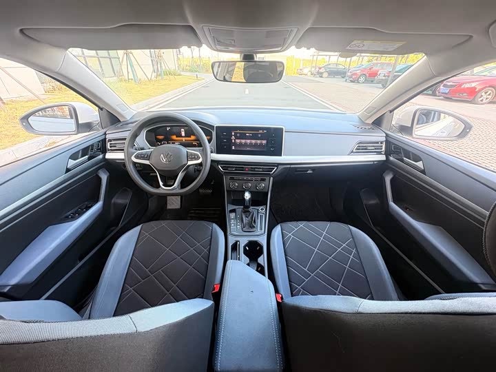 Фото 5 - Volkswagen Lavida