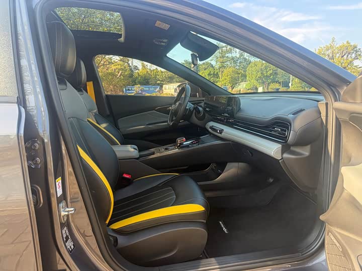 Фото 12 - GAC Trumpchi Empow R