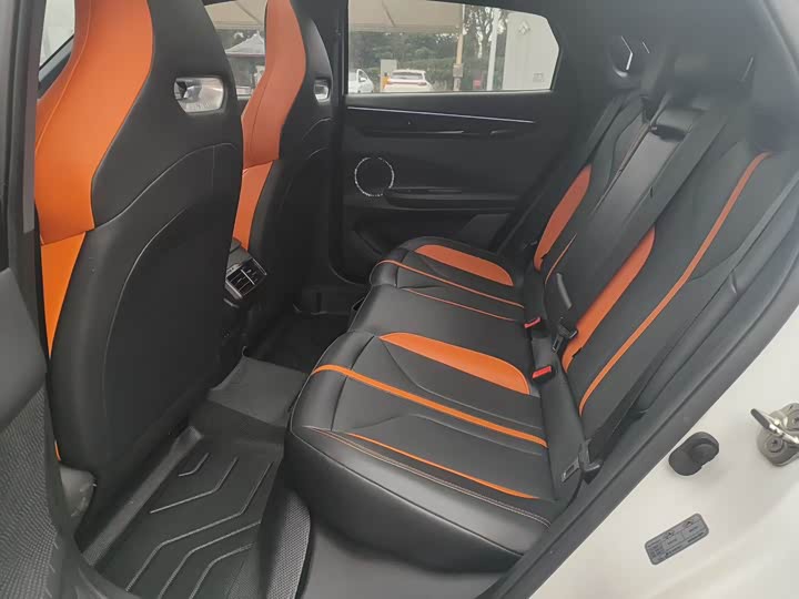 Фото 9 - Changan UNI-V