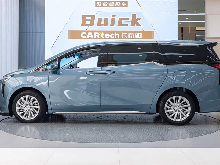 Фото 3 - Buick GL8 Century