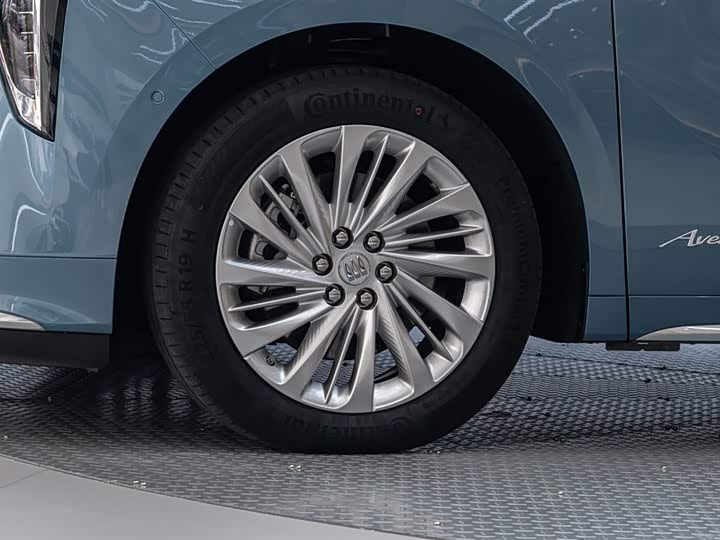 Фото 8 - Buick GL8 Century