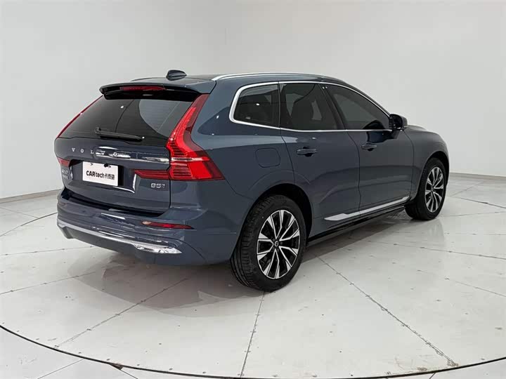 Фото 9 - Volvo XC60