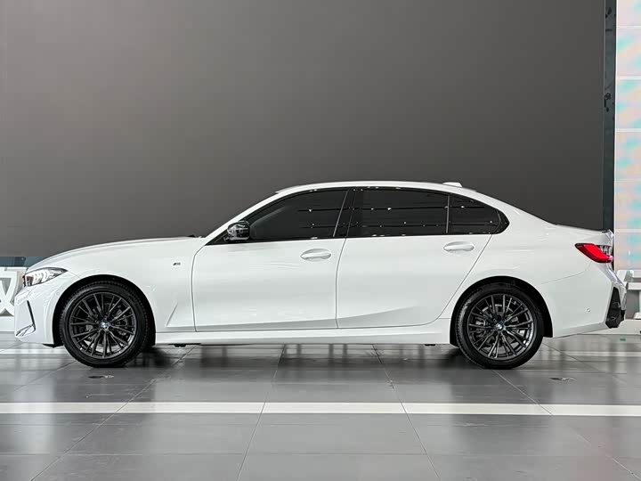 Фото 4 - BMW 3 Series