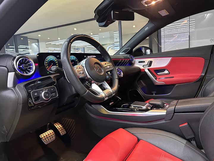 Фото 5 - Mercedes-Benz CLA-Class AMG