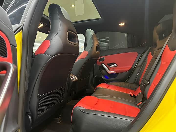 Фото 8 - Mercedes-Benz CLA-Class AMG