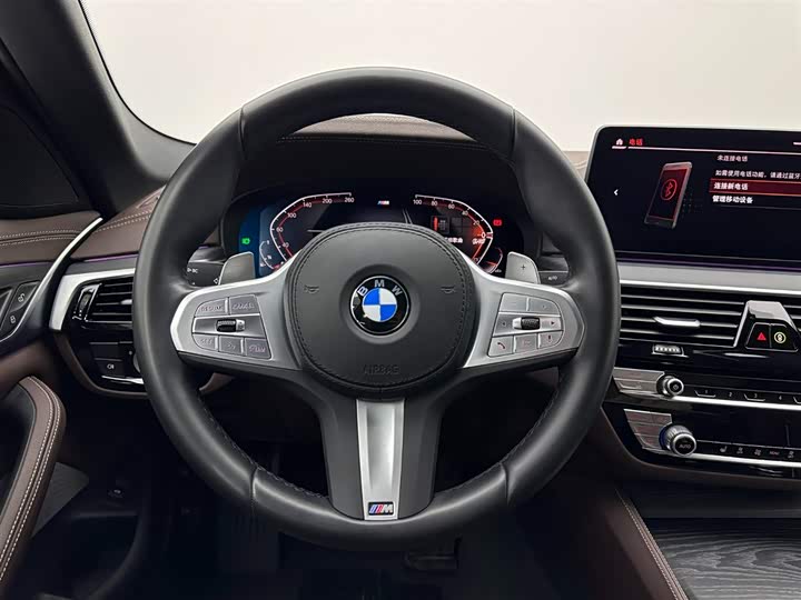 Фото 10 - BMW 5 Series