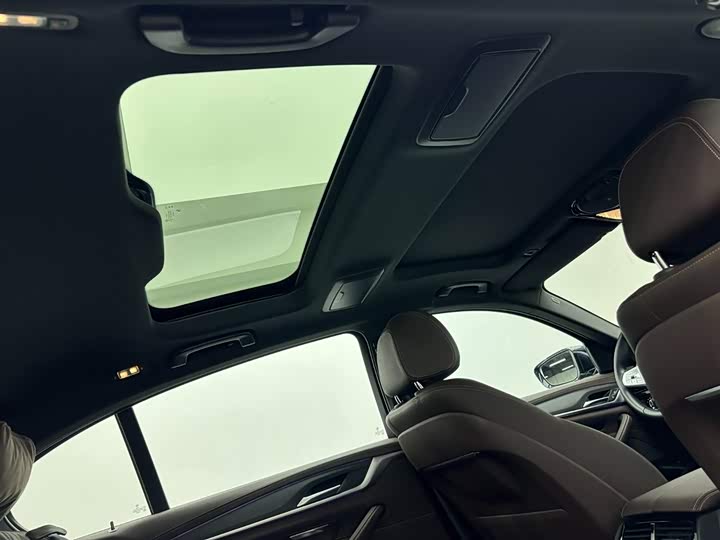 Фото 23 - BMW 5 Series