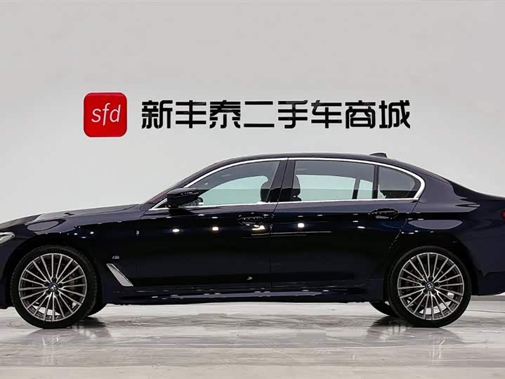 Фото 5 - BMW 5 Series