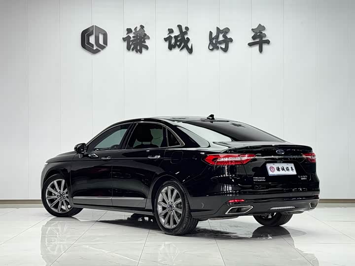 Фото 7 - Ford Taurus