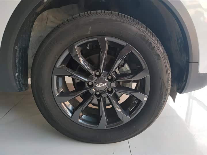 Фото 6 - Chery Tiggo 5x