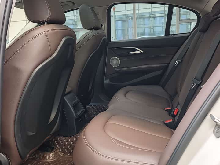 Фото 7 - BMW 1 Series