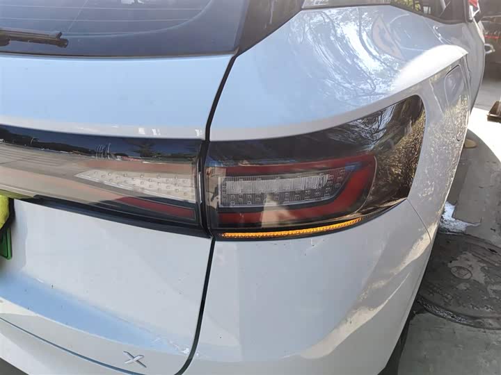 Фото 8 - Volkswagen ID.4 X