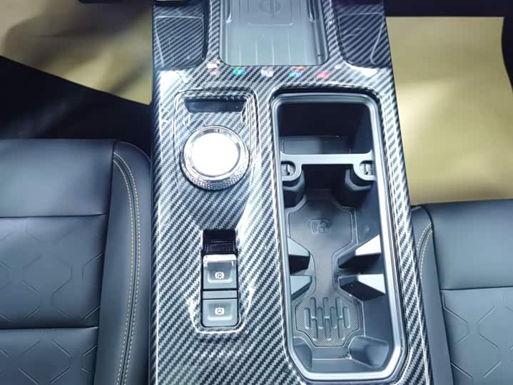 Фото 16 - Haval Dargo