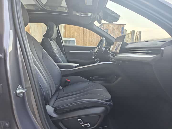 Фото 11 - Geely Preface