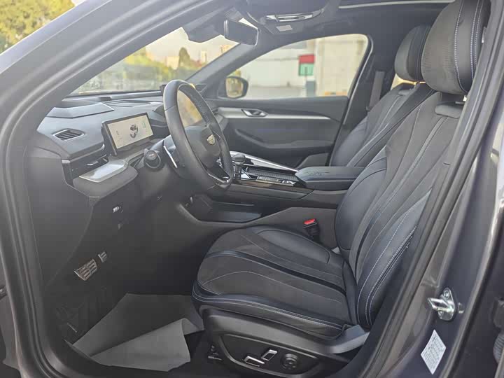 Фото 7 - Geely Preface