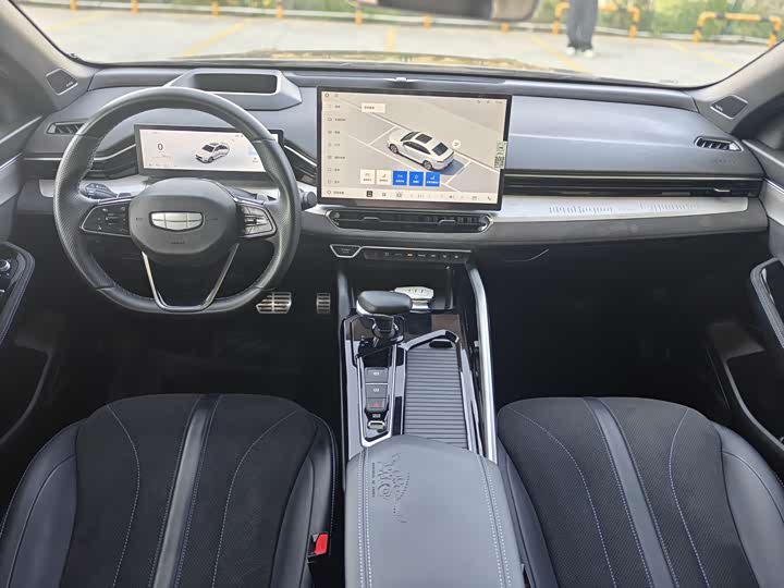 Фото 8 - Geely Preface