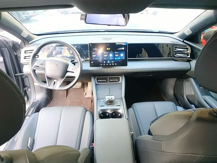 Фото 10 - BYD Qin L