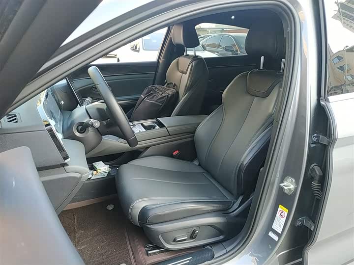 Фото 15 - BYD Qin L