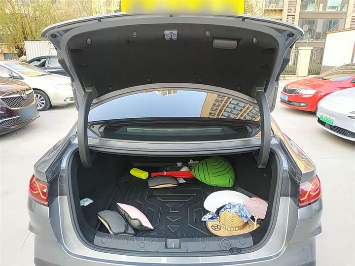 Фото 19 - BYD Qin L