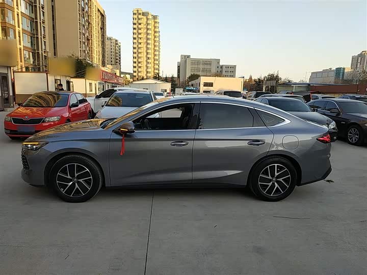 Фото 5 - BYD Qin L