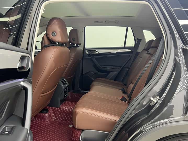 Фото 11 - Volkswagen Tayron