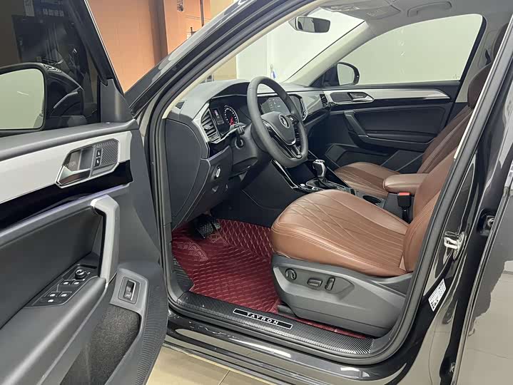 Фото 14 - Volkswagen Tayron